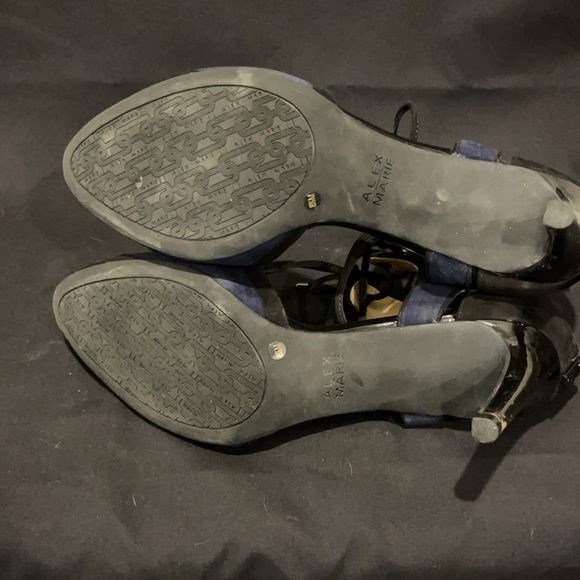 Alex Marie zipper back tie front heel Excellent Condition - Picture 5 of 5